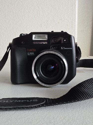 Olympus camedia 5060 wide - c-5060,