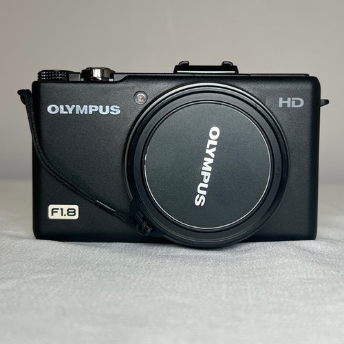 Olympus digital camera - xz-1,