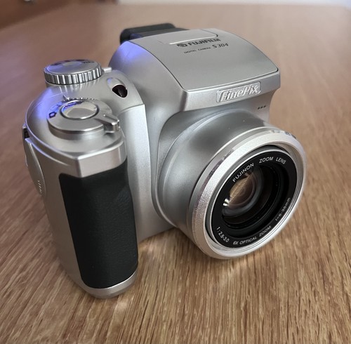 Fujifilm finepix s304 digital - fujifilm,